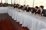 Reunión-desayuno con periodistas acreditados en el Senado.