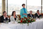 Almuerzo en honor de Presidenta del Congreso del Perú y delegación. 21/01/2015