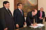 Firma Convenio con Cámara Diputados del Paraguay.