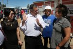 Donación de Comunidad China y funcionarios del Congreso a damnificados del incendio en Puertas Negras